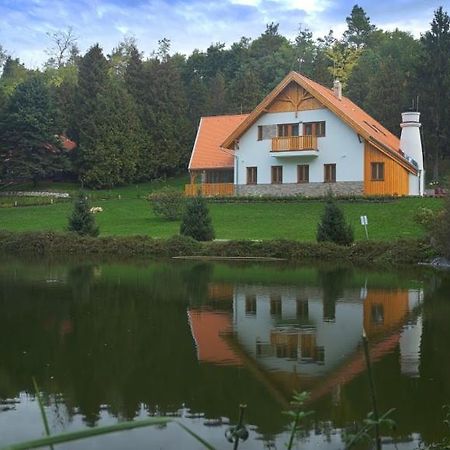 Aliret Vadaszhaz Ságvár Екстериор снимка