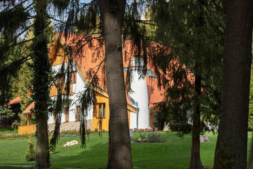 Aliret Vadaszhaz Ságvár Екстериор снимка